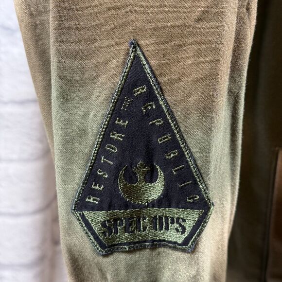Disney Star Wars Rebel Commando Endor Unit Men's Camo Jacket Small Lucasfilm NWT - Picture 8 of 16